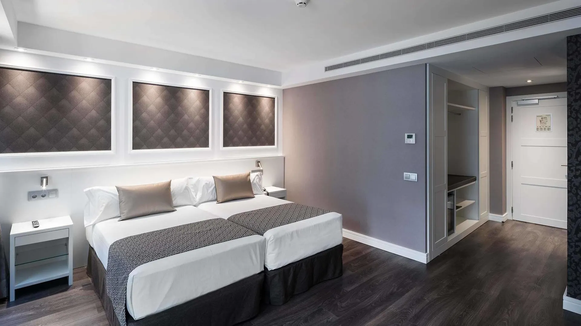 Catalonia Magdalenes Hotel Barcelona