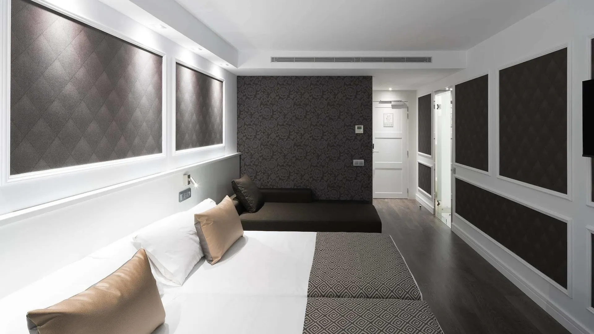 Catalonia Magdalenes Hotel Barcelona