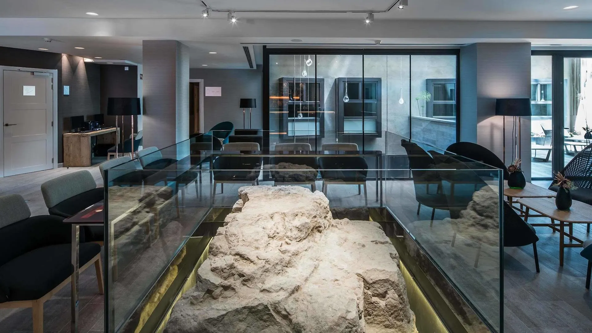 ****  Catalonia Magdalenes Hotel Barcelona Spain